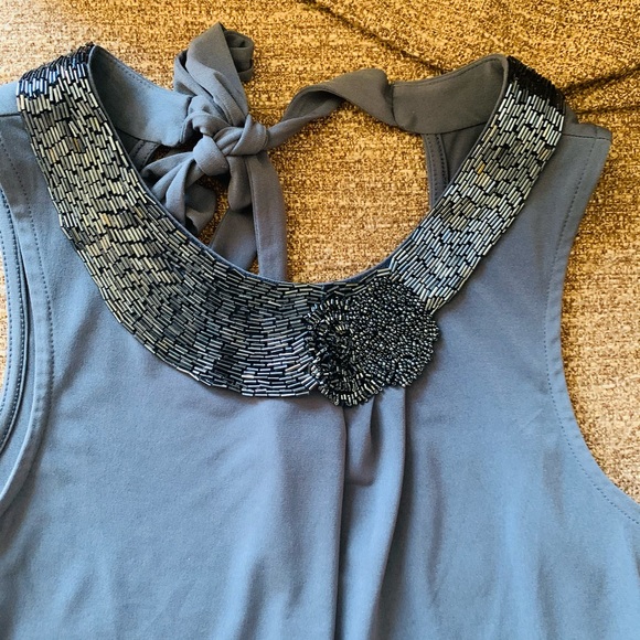 Sleeveless Blouse - Picture 3 of 5